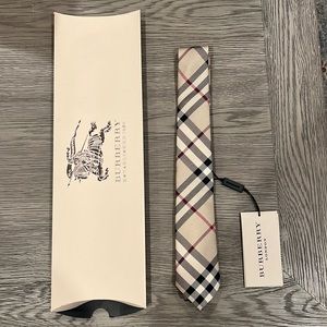 Brand new, tag still intact Burberry Tie